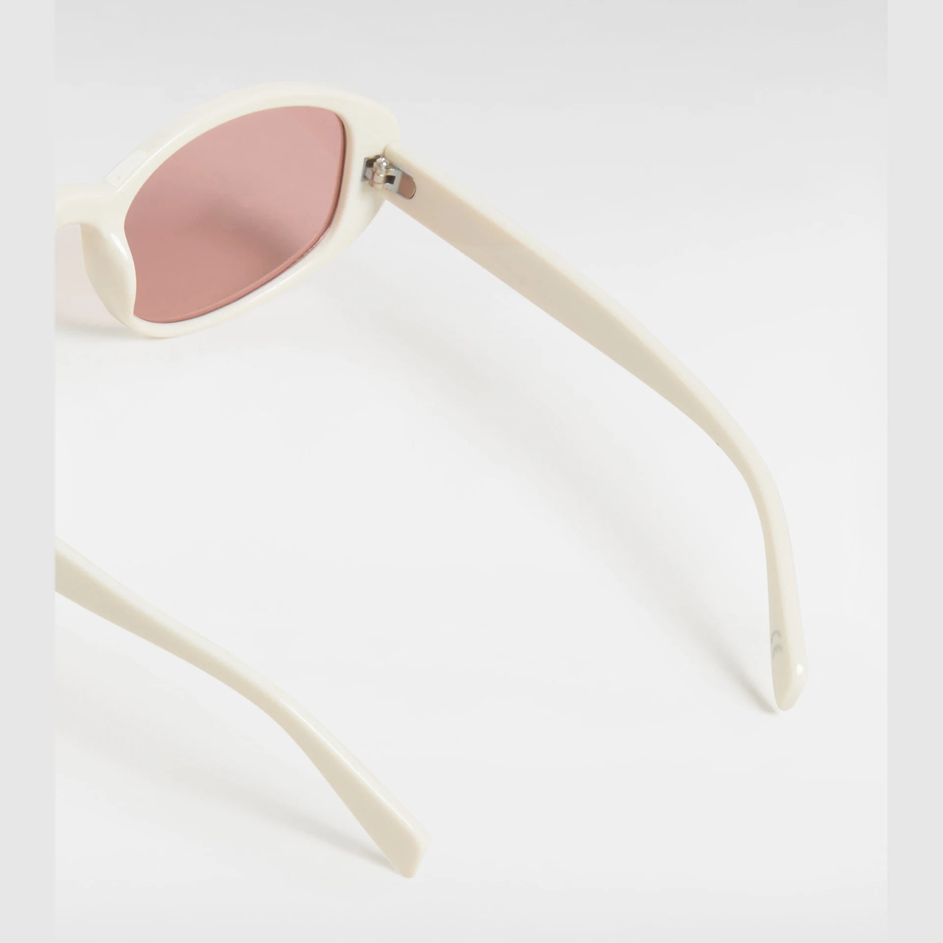 vans-out-there-sunglasses-marshmallow-vn000nd7fs81-4