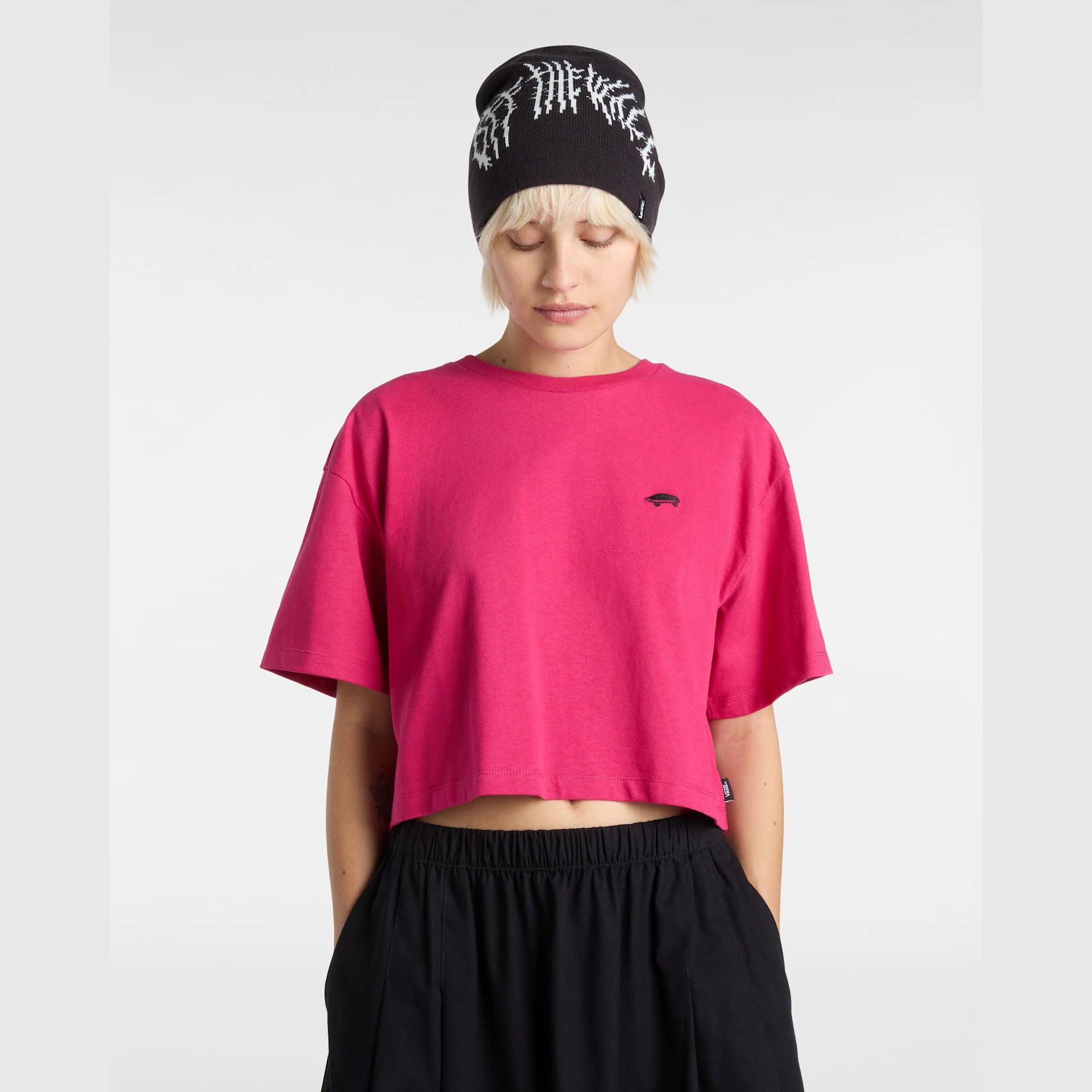 vans-w-salton-relax-crop-ss-cherries-jubilee-vn000p5qc9l1-3