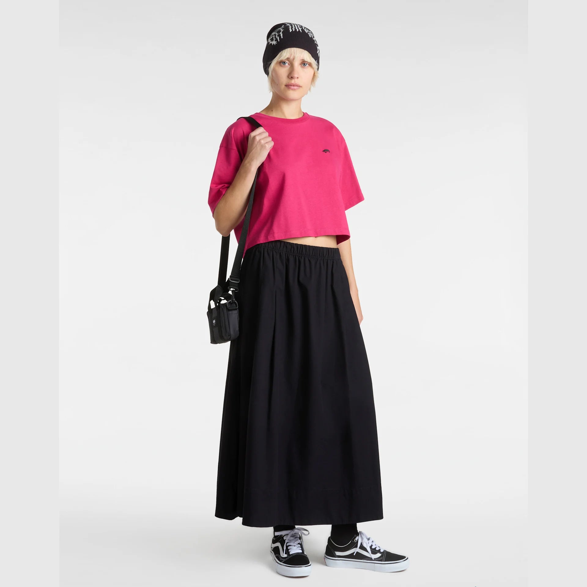 vans-w-salton-relax-crop-ss-cherries-jubilee-vn000p5qc9l1-5