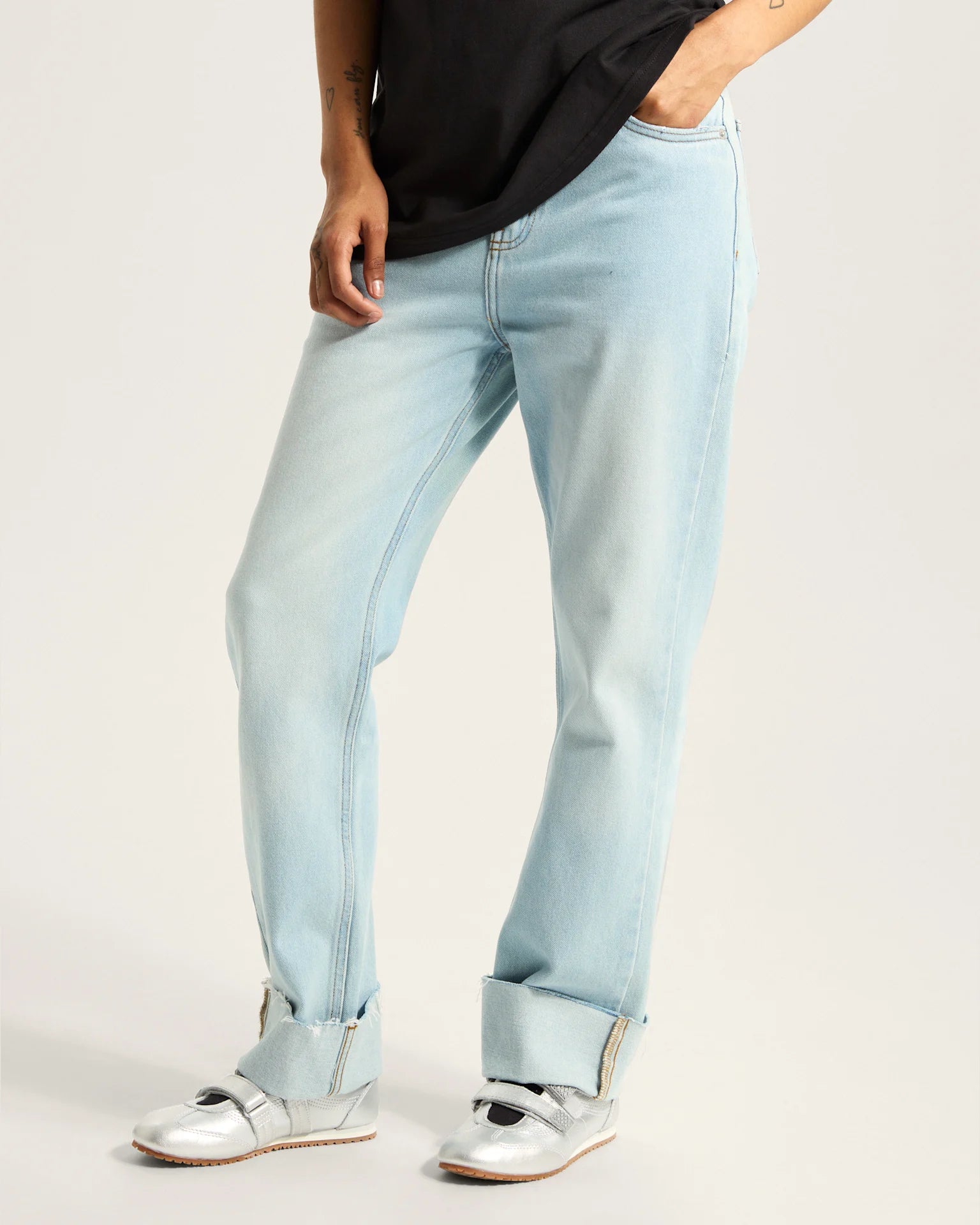 vans-annabelle-straight-leg-pant-light-stonewash-vn000q64ttj1-3