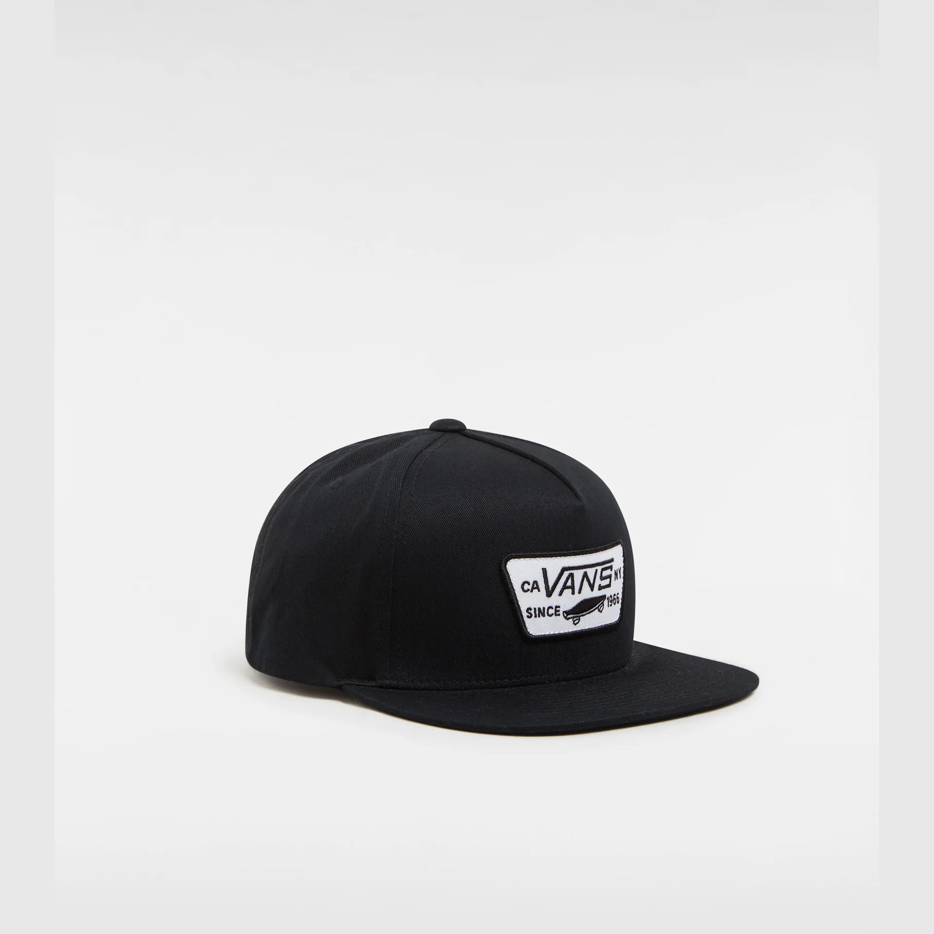 vans-full-patch-snapback-true-black-vn000qpu9rj1-1
