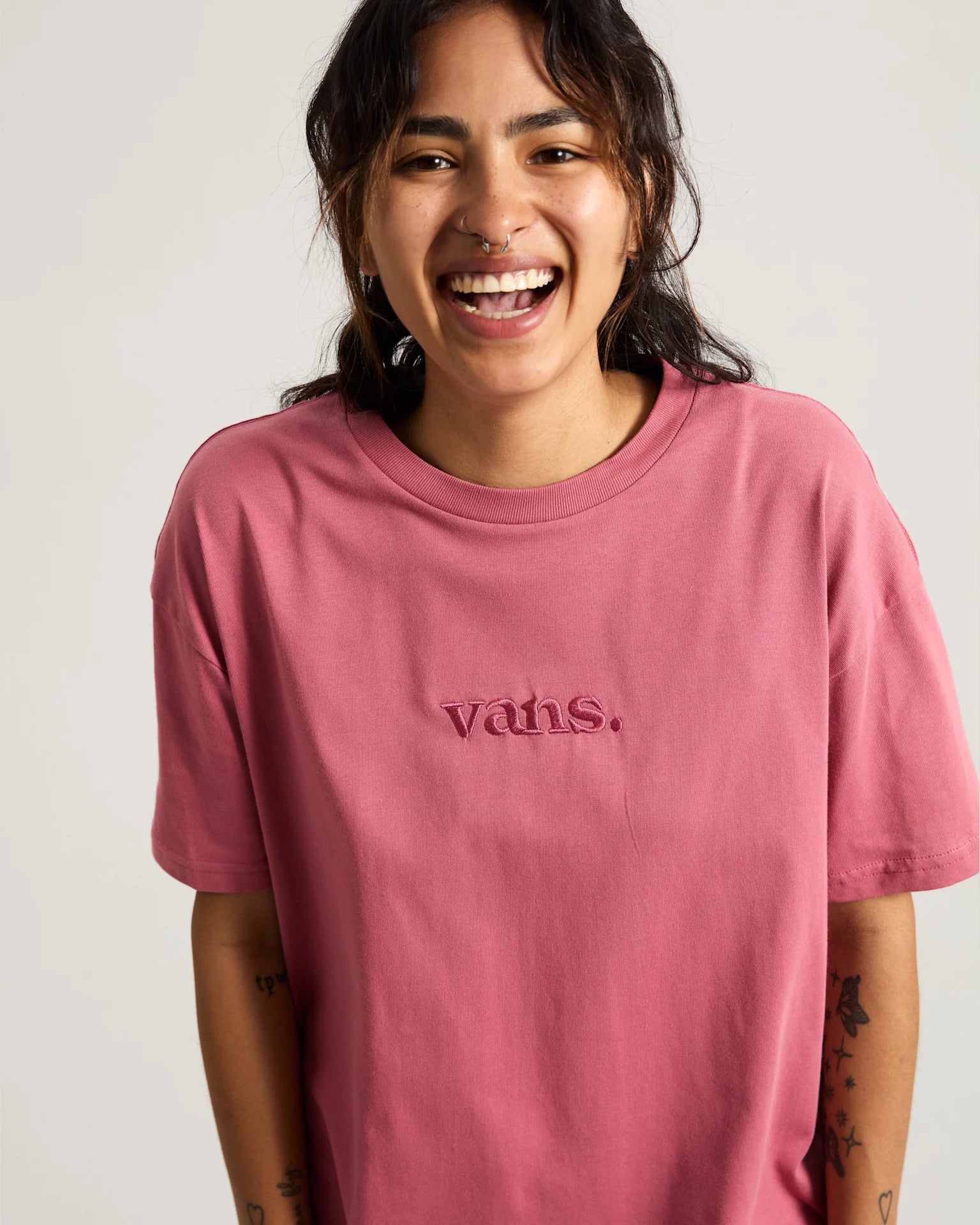 vans-w-essential-os-tee-mauvewood-vn000ranzry1-7
