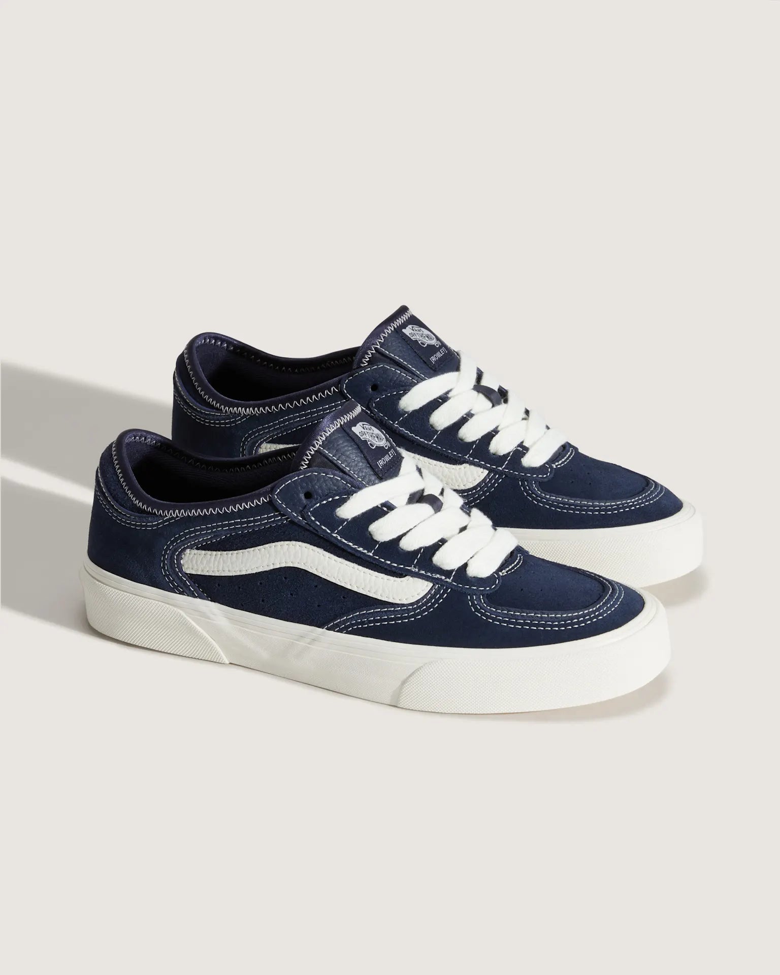 vans-rowley-classic-parisian-night-vn000sf4jdu1-2