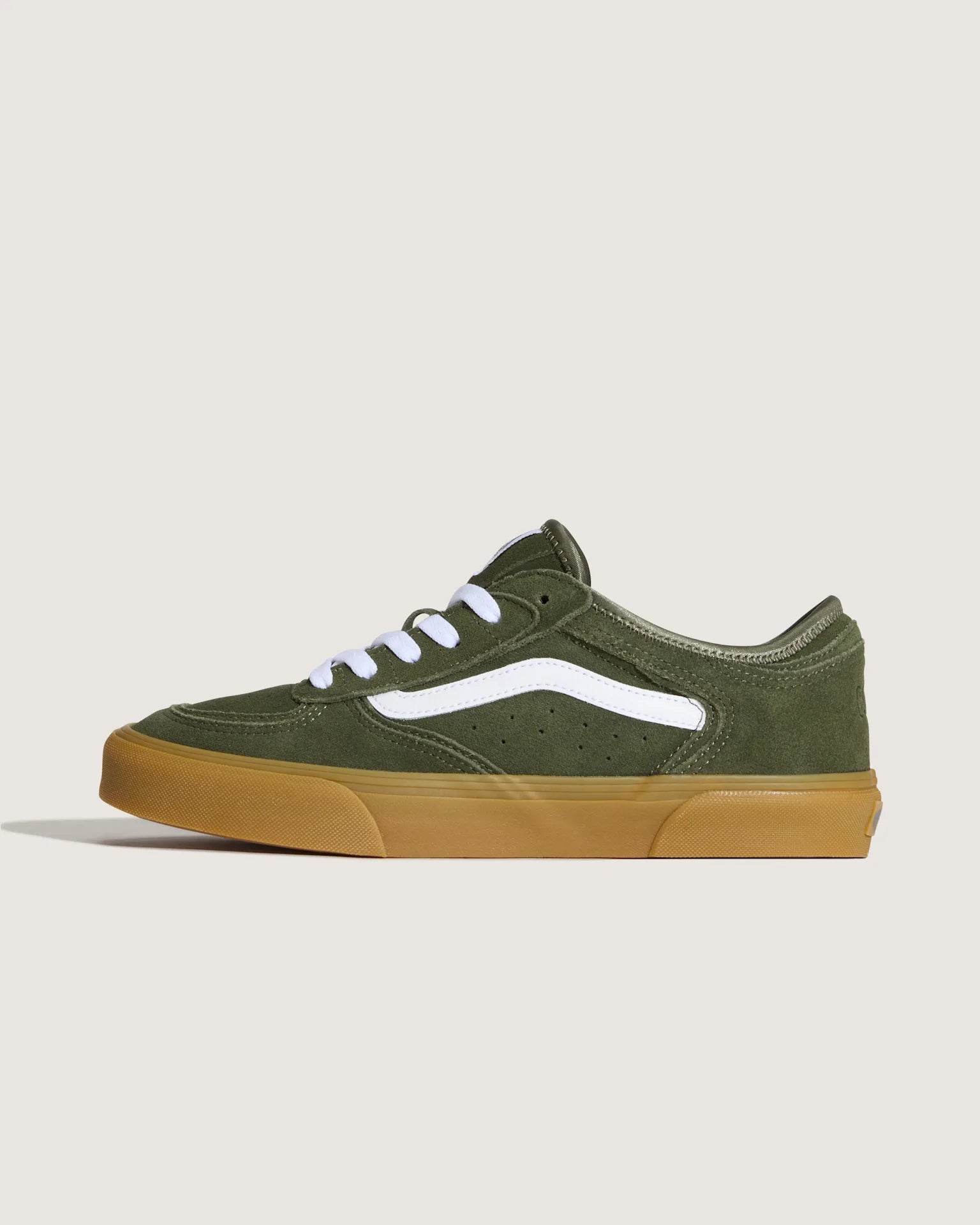 vans-rowley-classic-grape-leaf/gum-vn000sf4n3u1-1