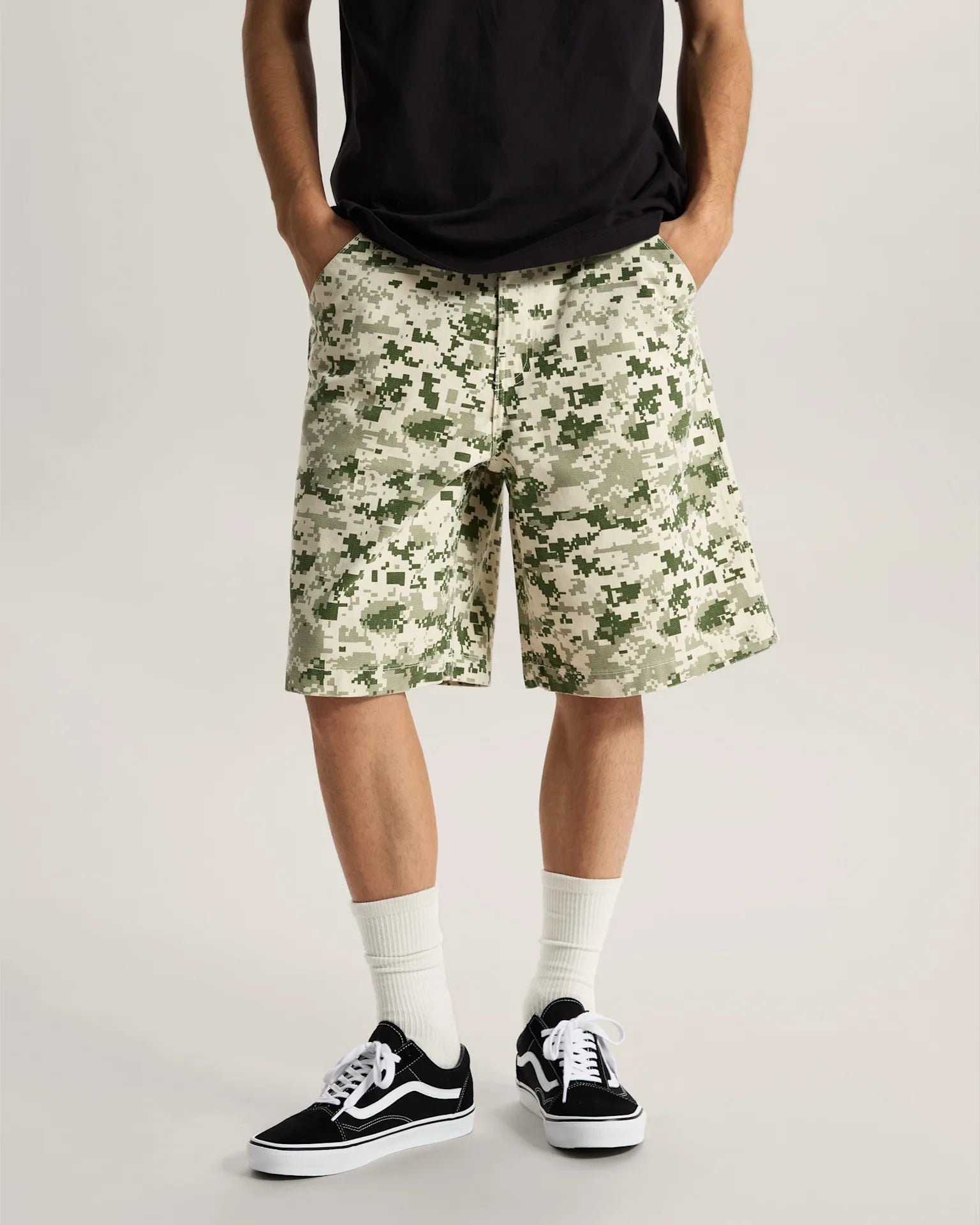 VANS Check-5 Baggy Canvas Short Digi Camo Rövidnadrág VN000T7DDA11 - 3
