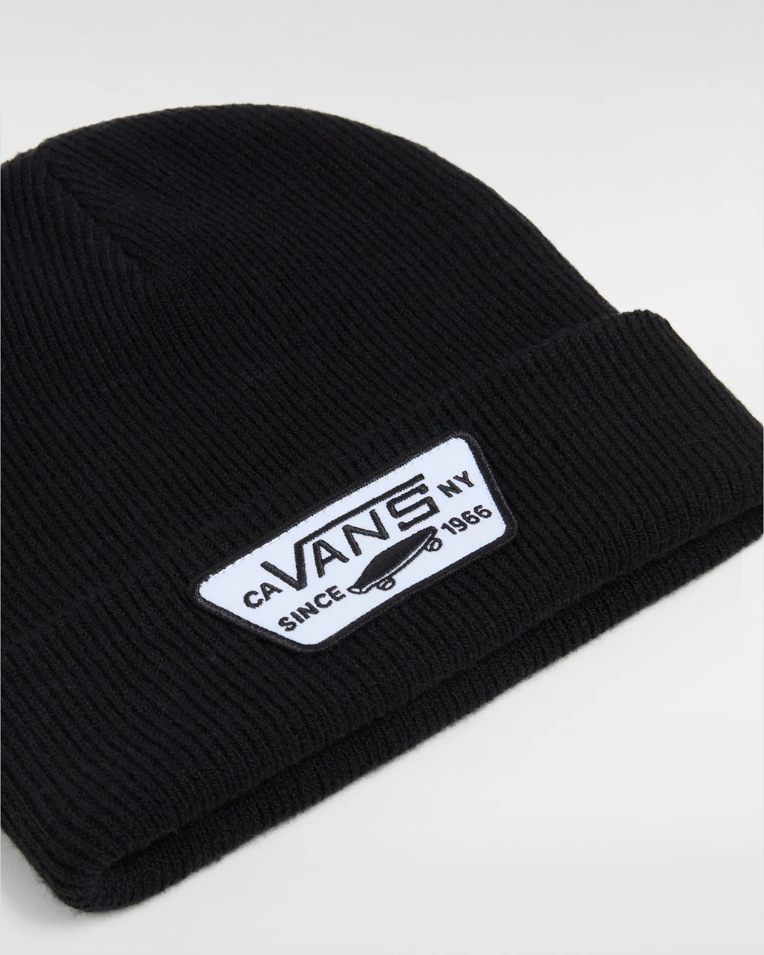 vans-milford-beanie-black-vn000uoublk1-2
