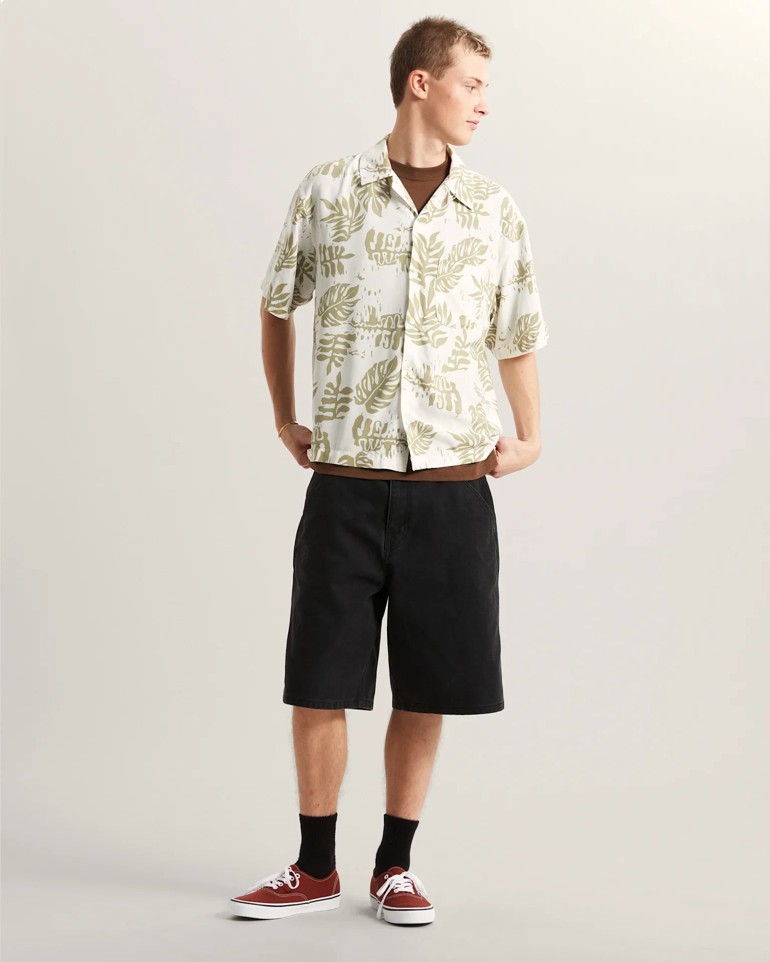 VANS Van Doren Printed Camp SS Shirt 3 Soft Sage Ing VN000VTPFSG1 - 5