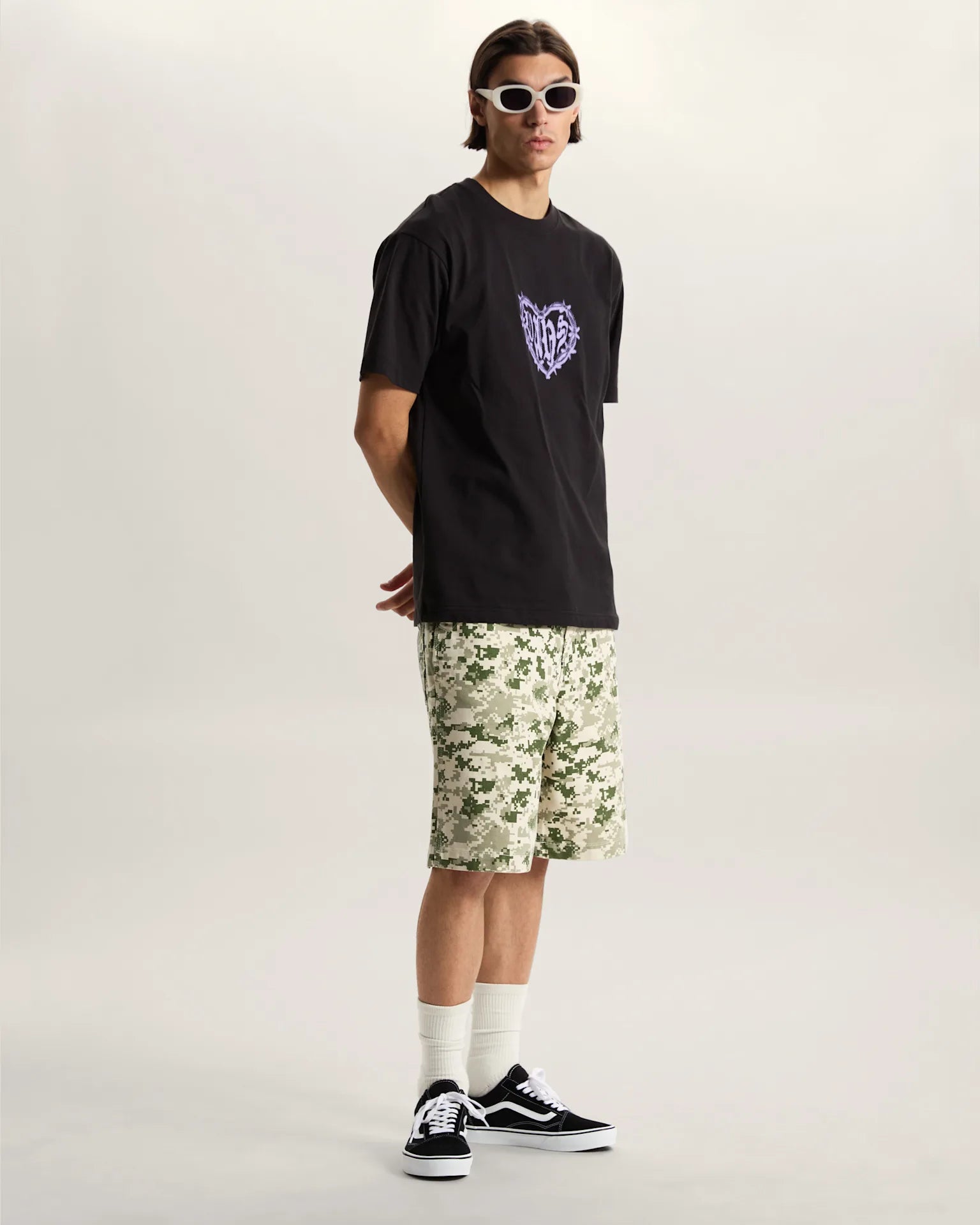 VANS BARBED HEART LOOSE SS TEE Black Póló VN000W02BLK1 - 5