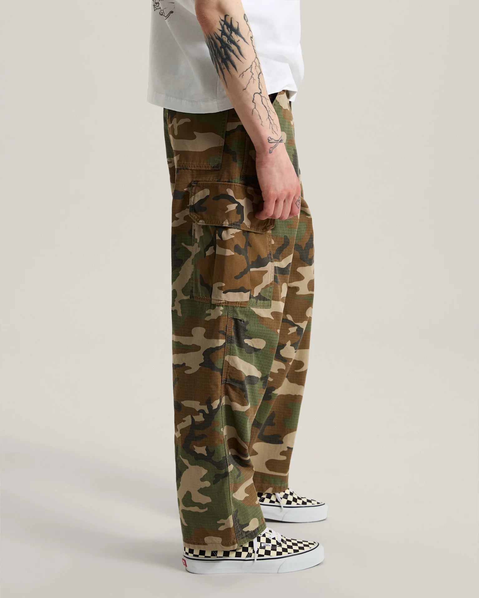 Vans Para Baggy AOP Cargo Pant Aluminum Camo Textil VN000W98HBP1 - 5