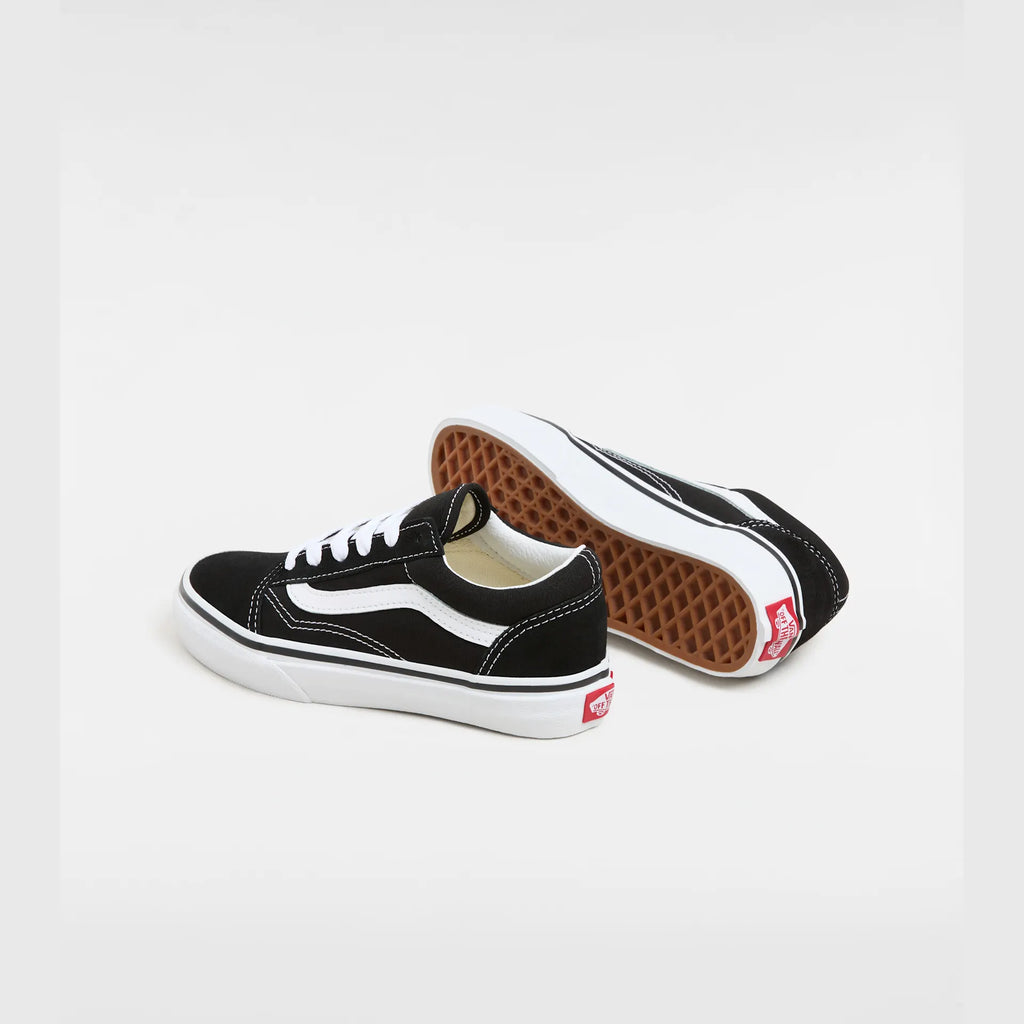 vans-uy-old-skool-black/true-white-vn000w9t6bt1-3