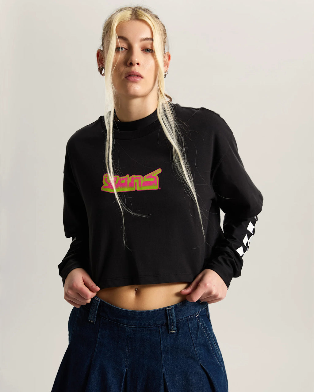 VANS Y2K BOHO RELAX CROP SS Black Póló VN000XDYBLK1 - 3
