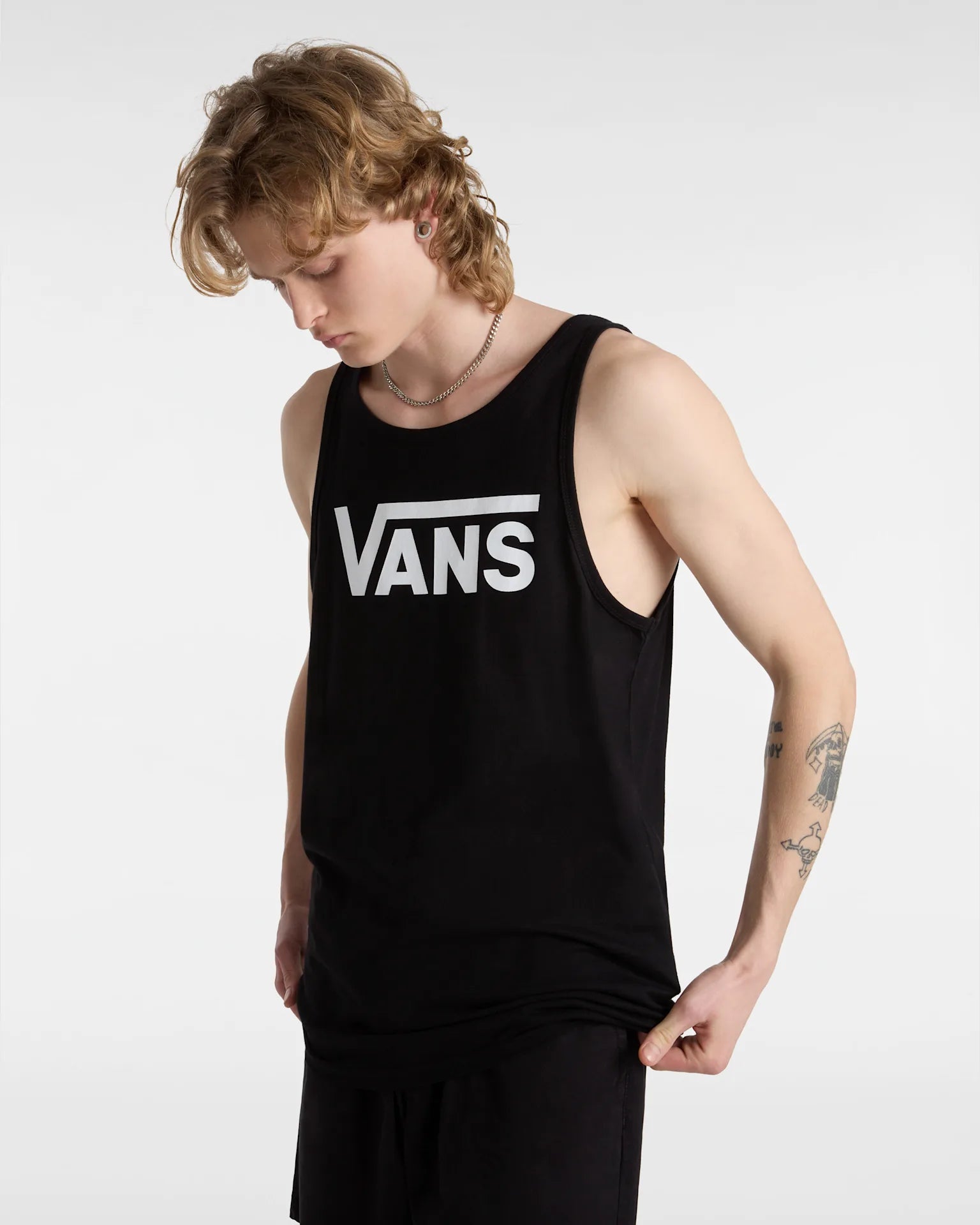 vans-vans-classic-tank-black/white-vn000y8vy281-3