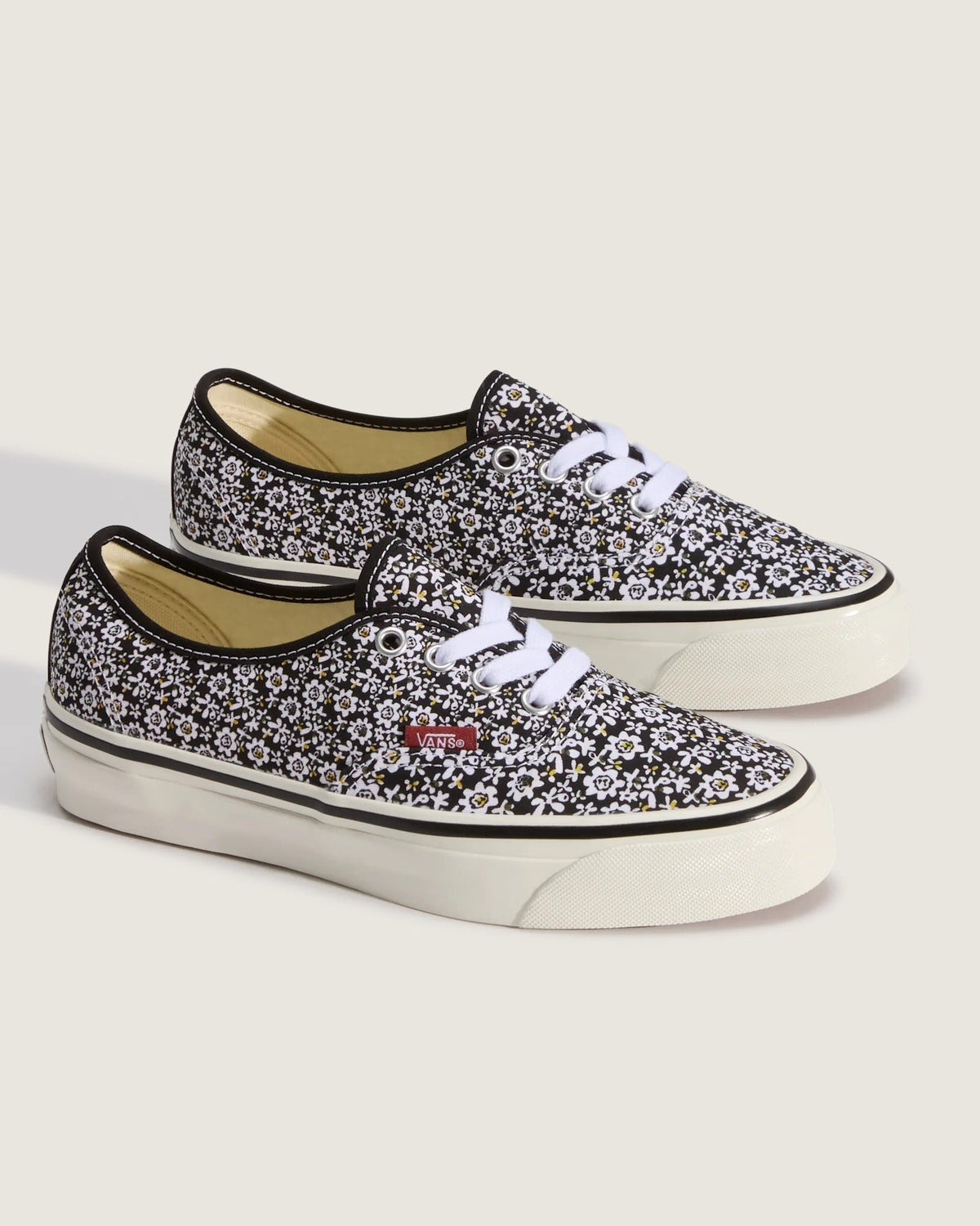 Vans LX Authentic 44 DAISY Black/White Cipő VN000Z02BA21 - 6