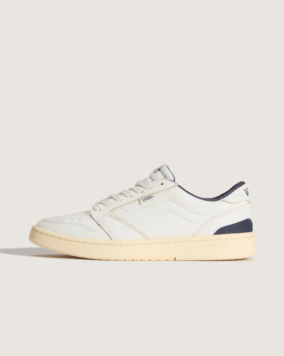 Vans Court Low White/Navy Cipő VN000Z26YY21 - 1