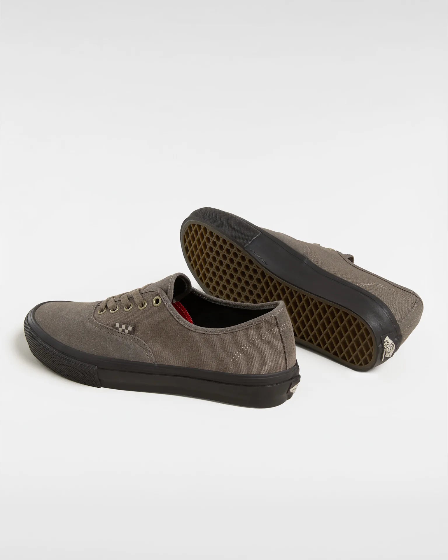 vans-skate-authentic-bungee-cord-vn0a2z2z9jc1-3