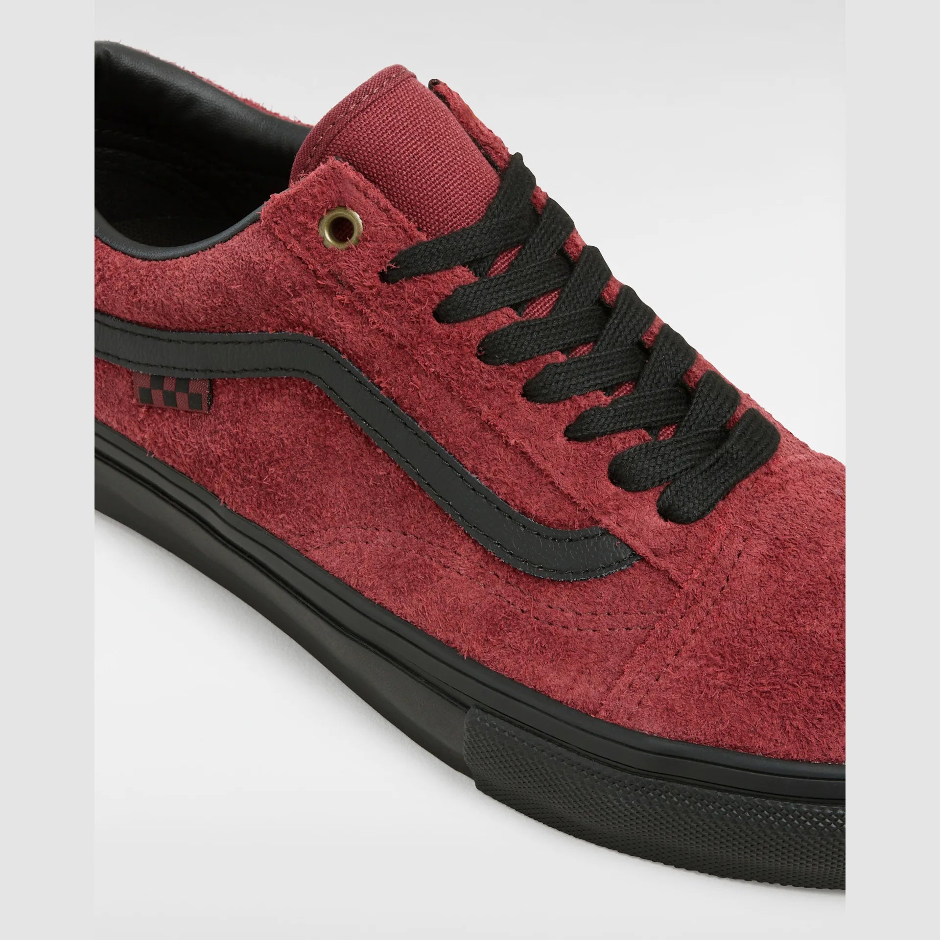 vans-skate-old-skool-hairy-suede-black/burgundy-vn0a2z32kgd1-4