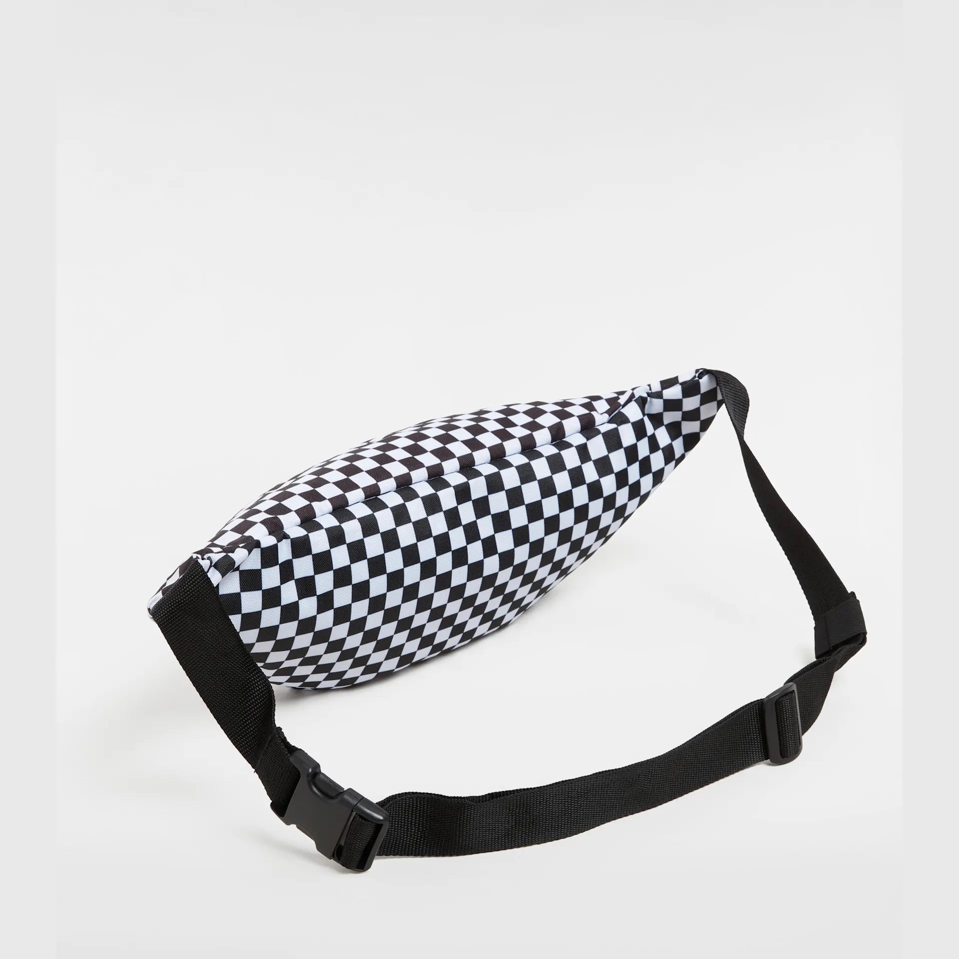 vans-ward-cross-body-pack-black/white-check-vn0a2zxxhu01-3