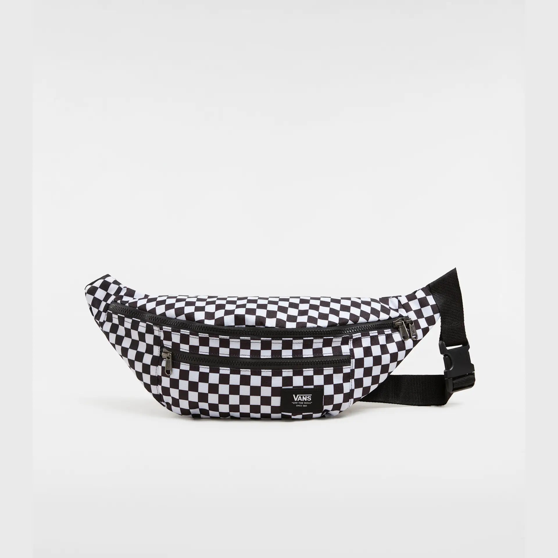 vans-ward-cross-body-pack-black/white-check-vn0a2zxxhu01-1