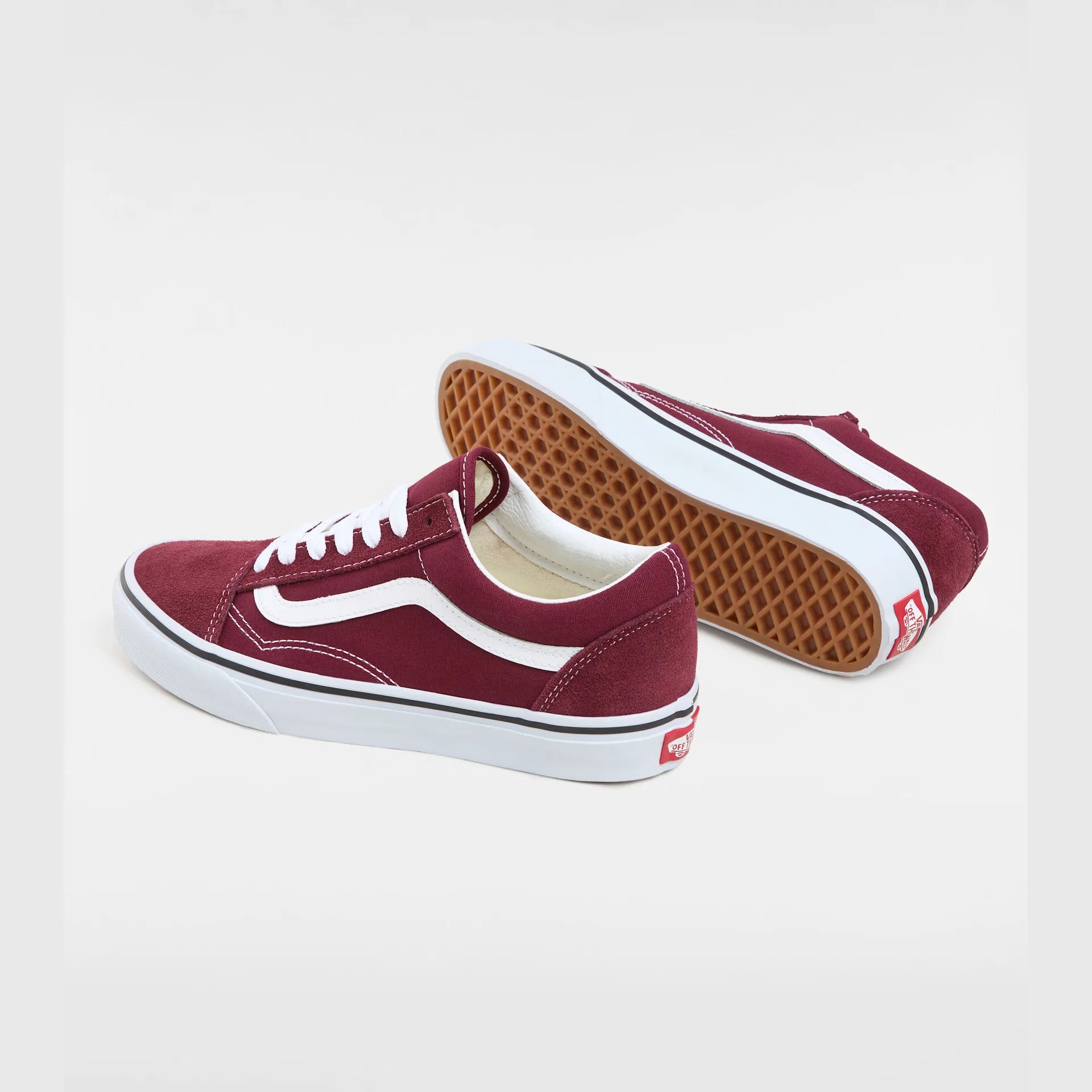 vans-ua-old-skool-port-royale/true-white-vn0a38g15u71-3