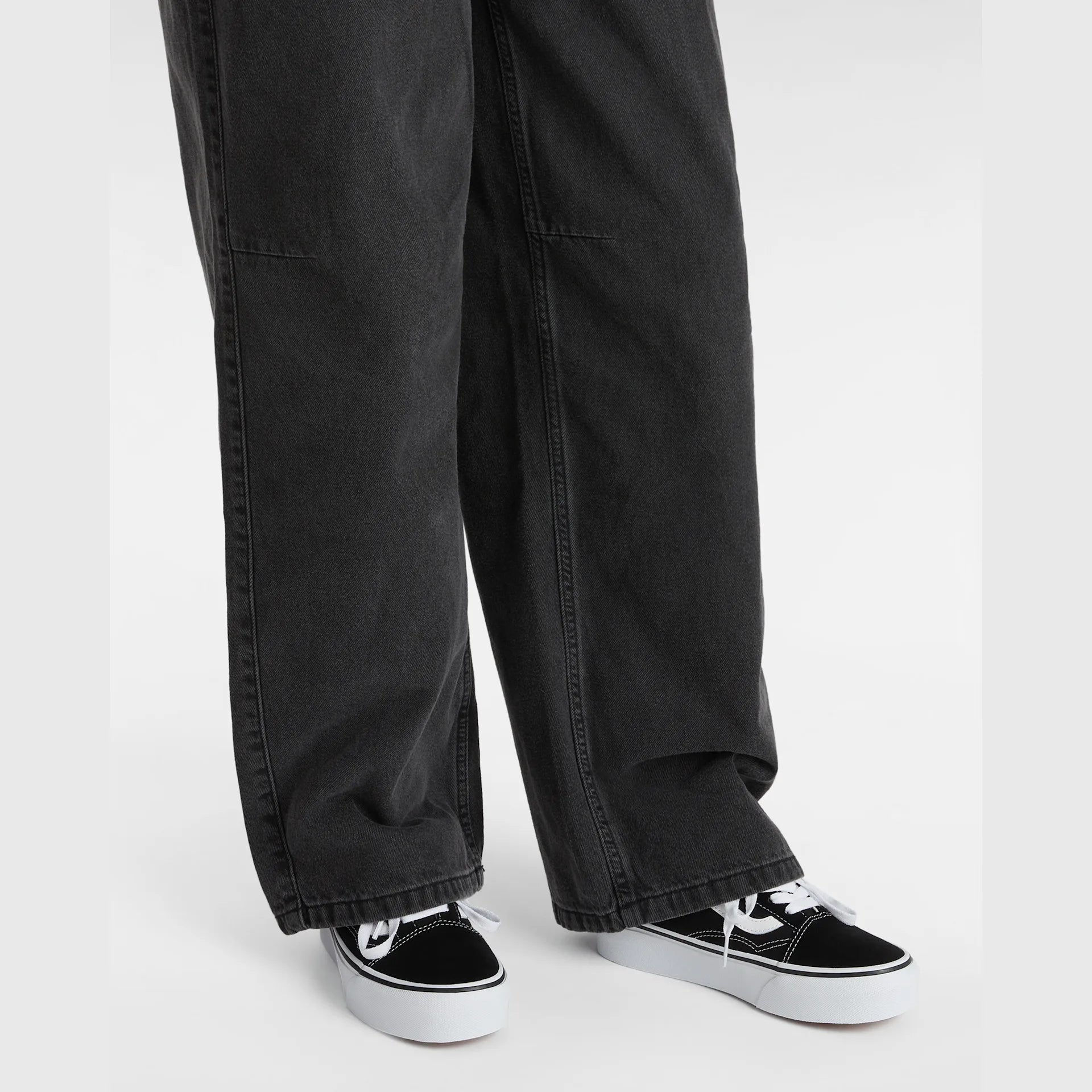 vans-ua-old-skool-platform-black/white-vn0a3b3uy281-5