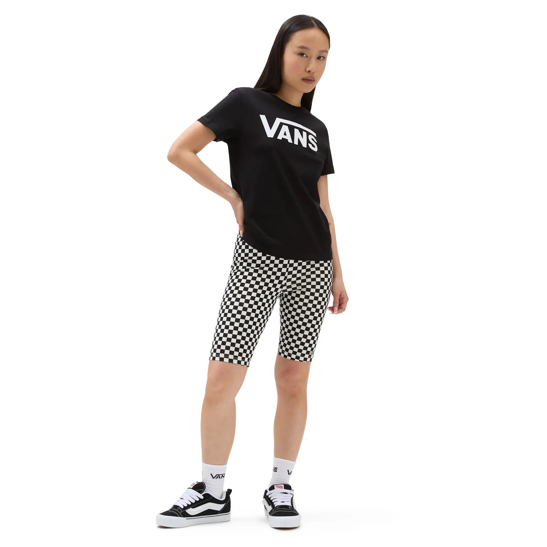 vans-flying-v-crew-tee-flying-v-black-vn0a3up4blk1-2
