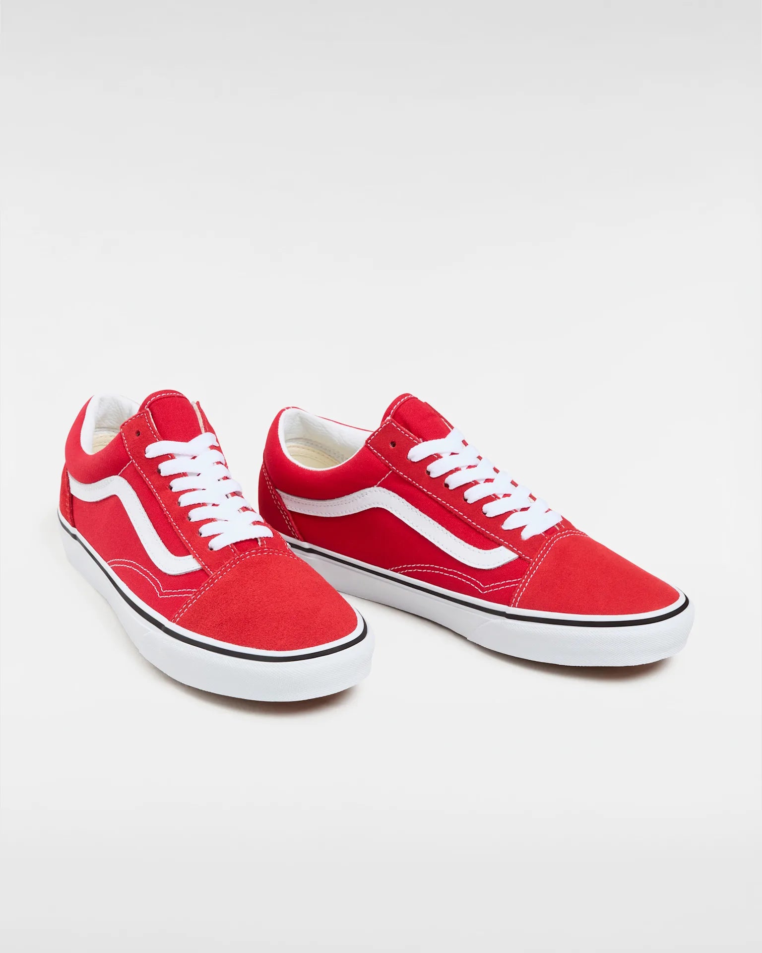 vans-ua-old-skool-racing-red/true-white-vn0a4bv5jv61-2
