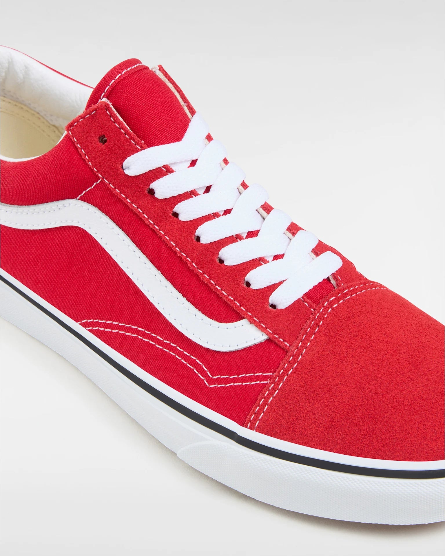 vans-ua-old-skool-racing-red/true-white-vn0a4bv5jv61-5