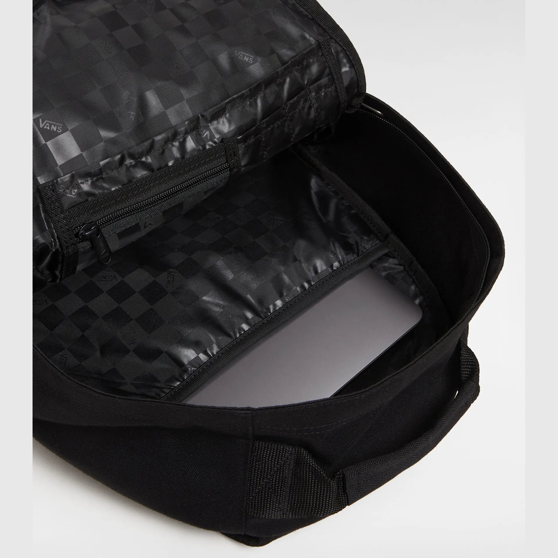 vans-startle-backpack-black-vn0a4mphblk1-5