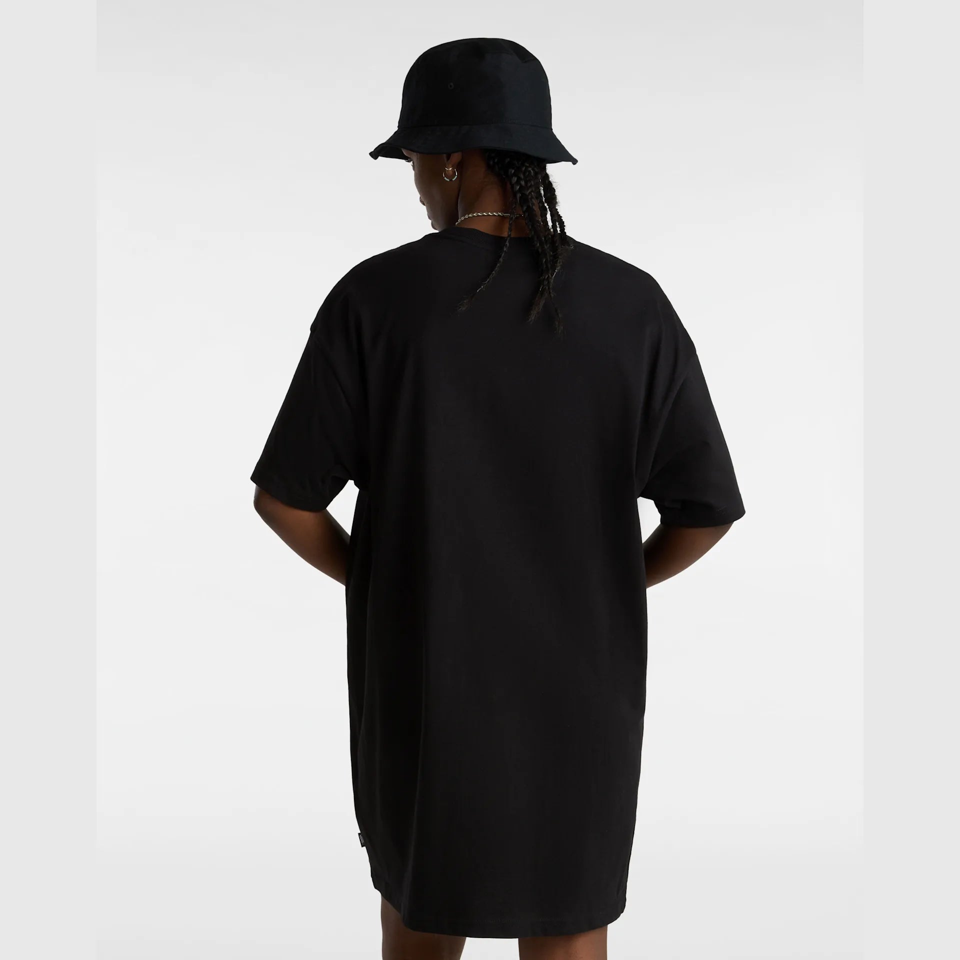 vans-center-vee-tee-dress-black-vn0a4ru2blk1-4