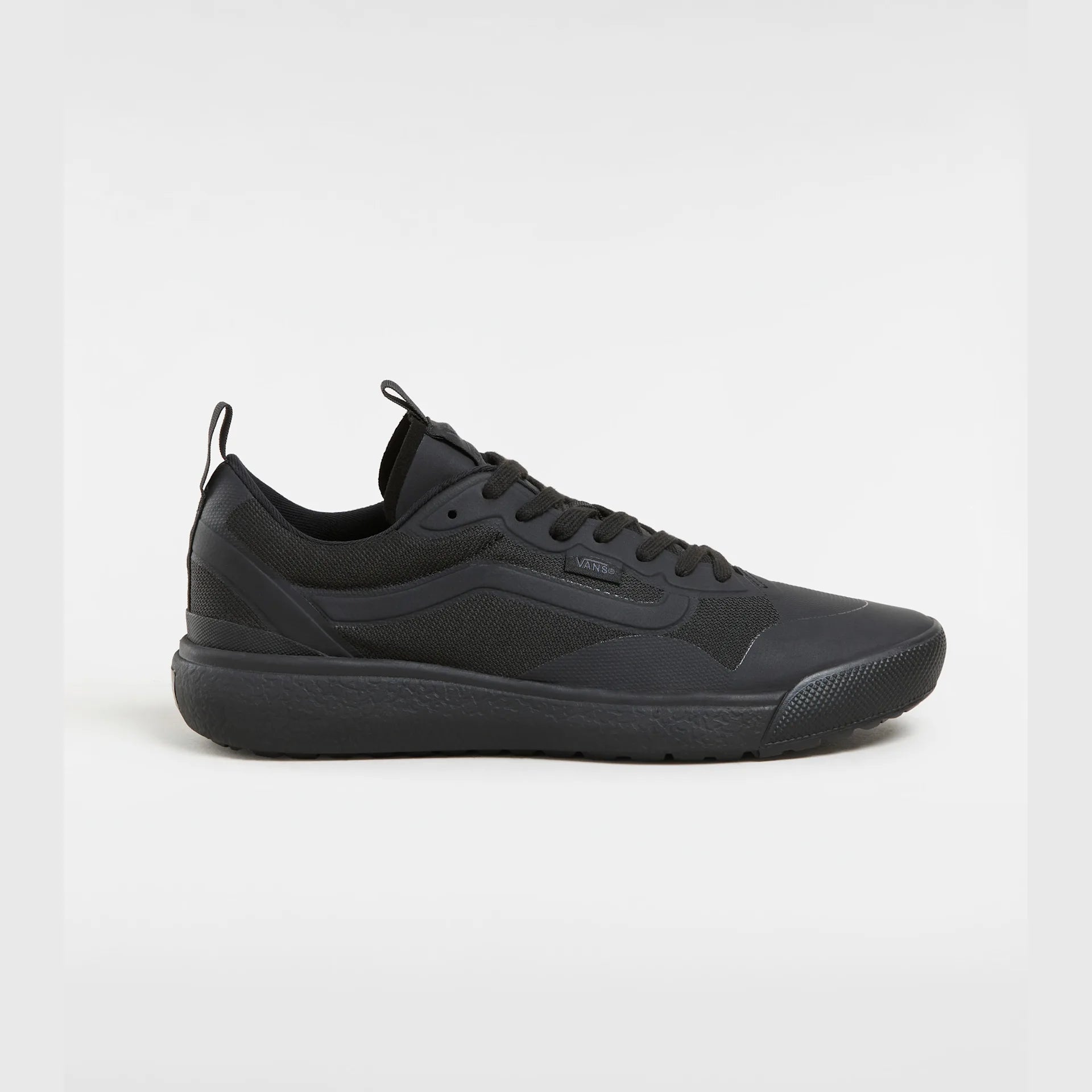 vans-mte-ultrarange-exo-black/black/black-vn0a4u1kbj41-1