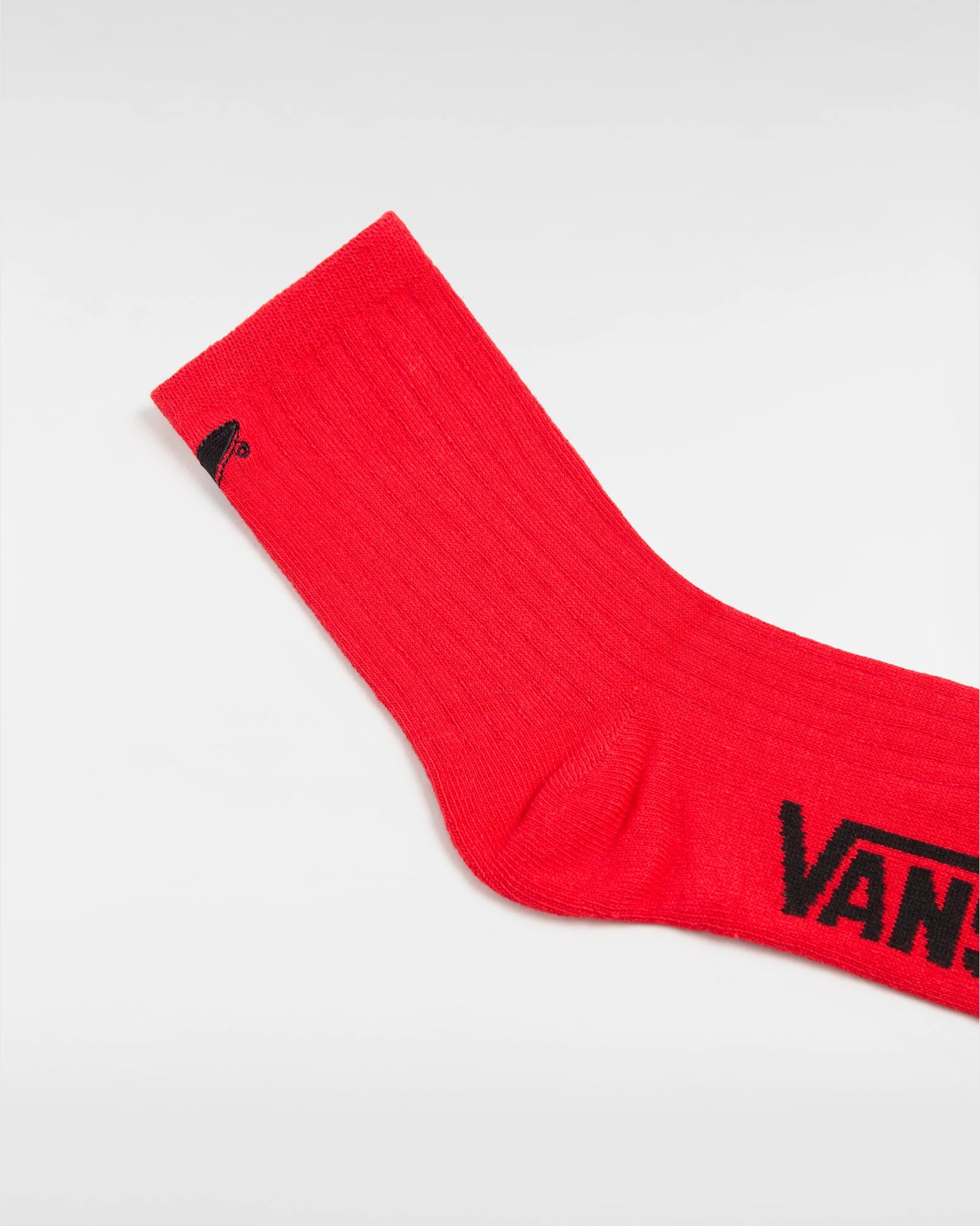 vans-kickin-it-crew-sock-racing-red-vn0a5ezcizq1-3