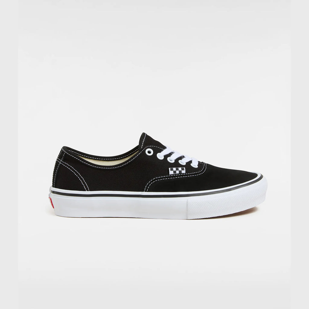 vans-skate-authentic-black/white-vn0a5fc8y281-1