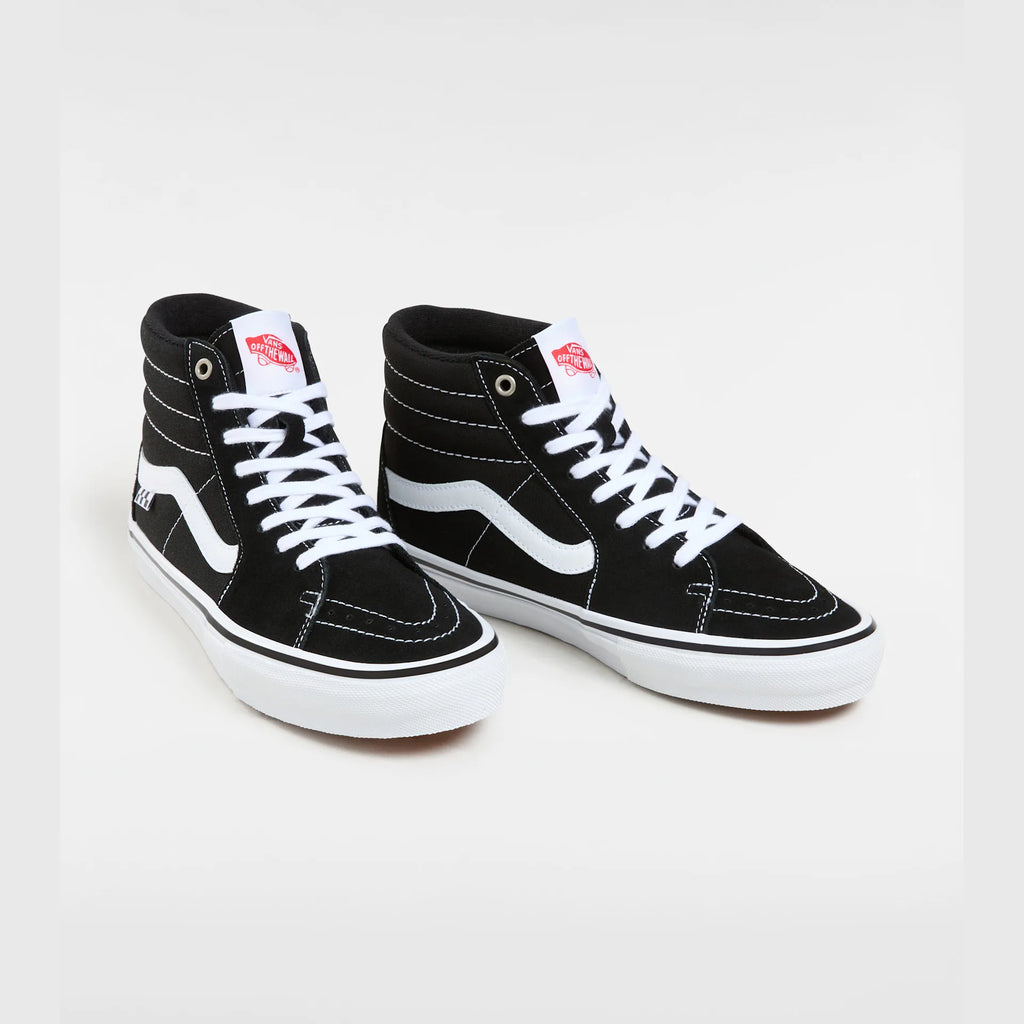 vans-skate-sk8-hi-black/white-vn0a5fccy281-2