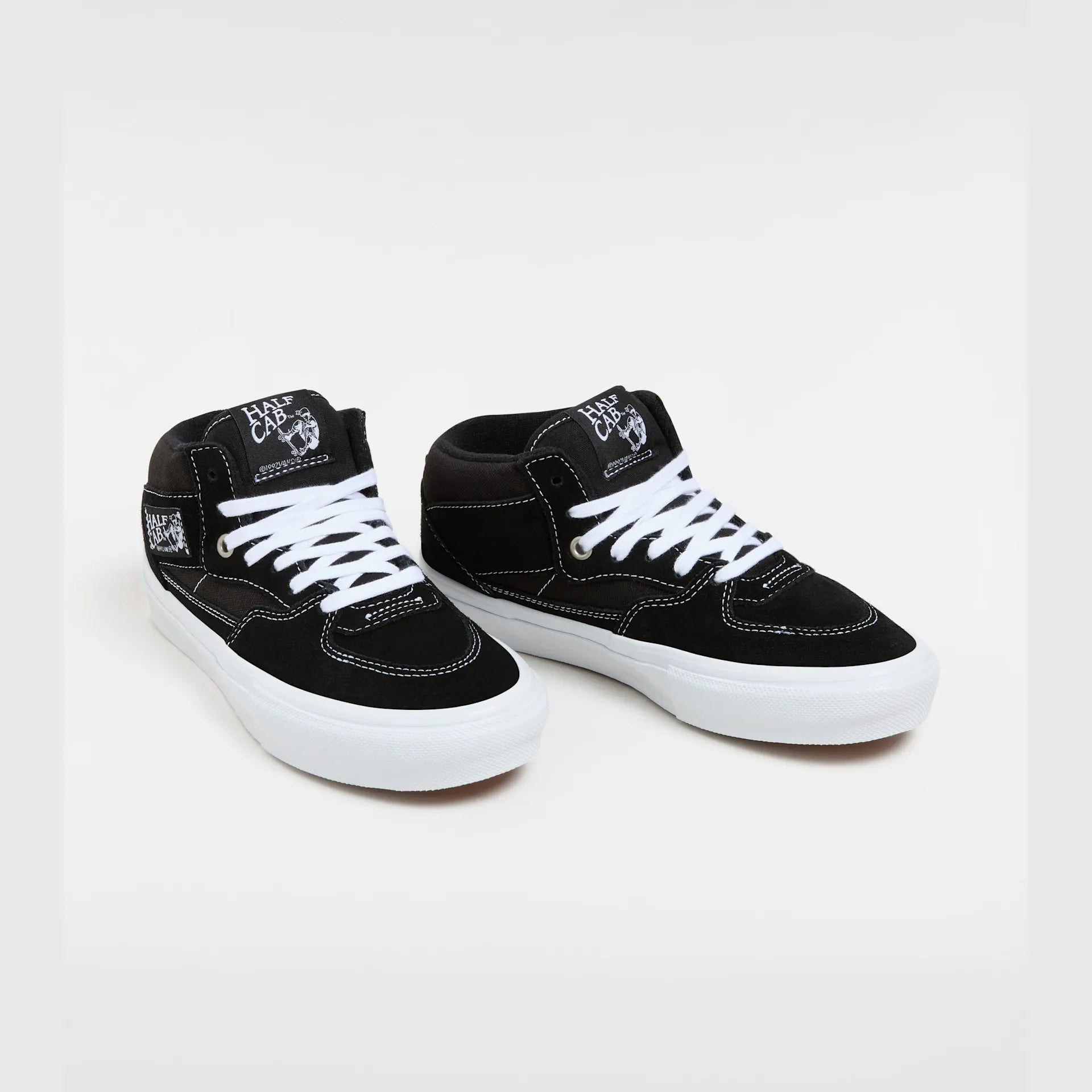 vans-skate-half-cab-black/white-vn0a5fcdy281-2