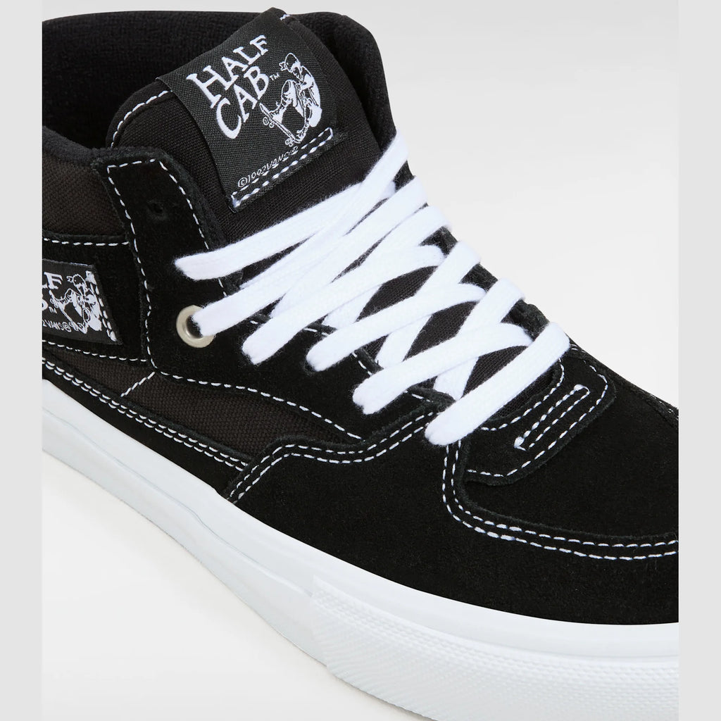 vans-skate-half-cab-black/white-vn0a5fcdy281-4