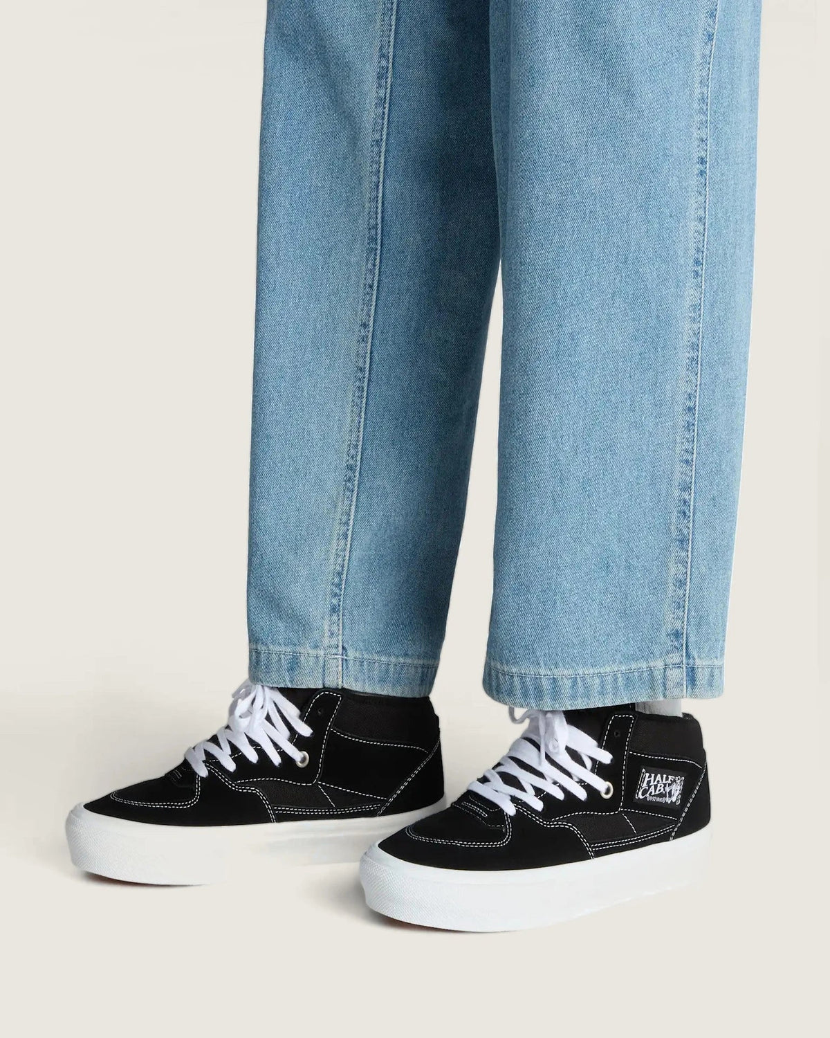 VANS Skate Half Cab Black/White Cipő kép 5