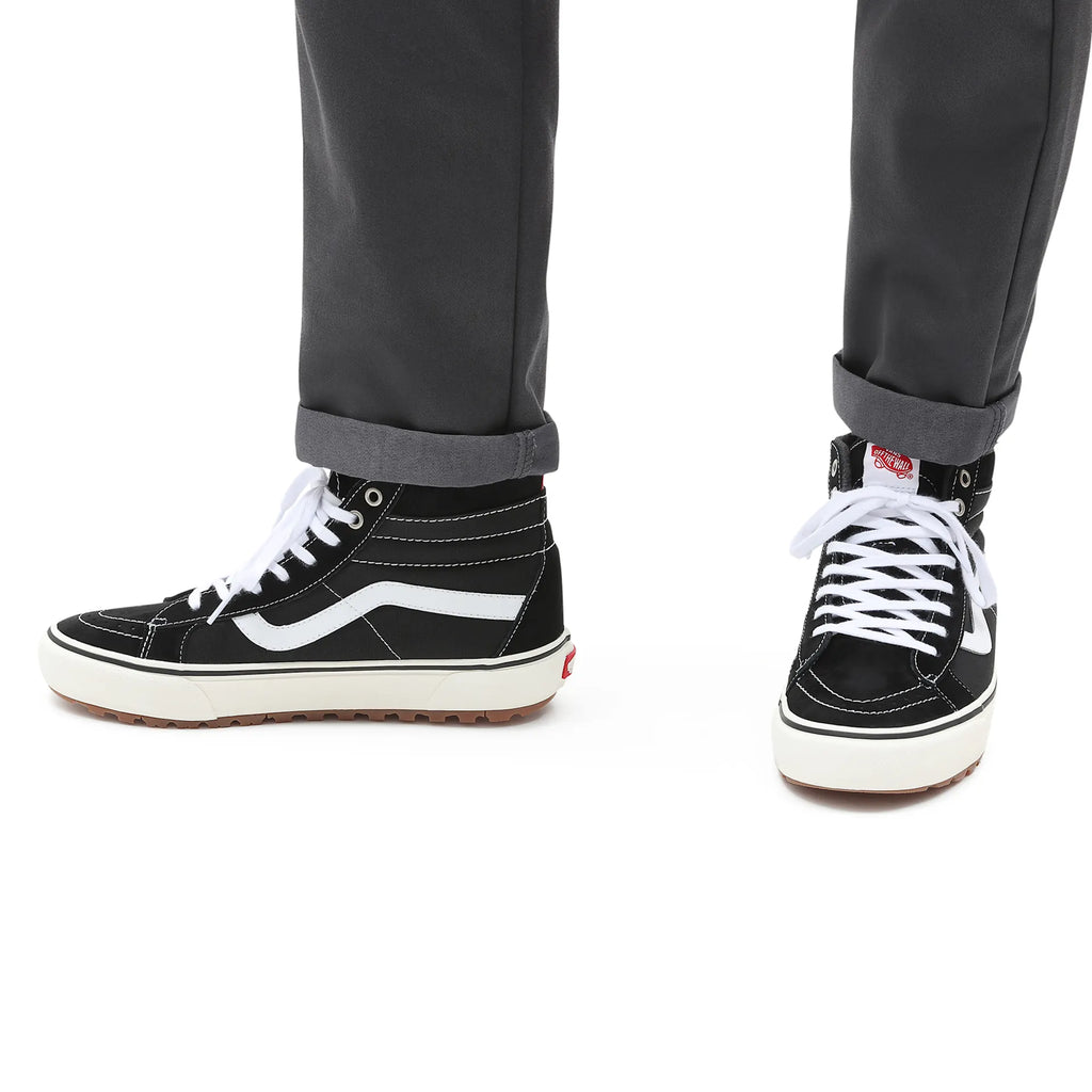 vans-ua-sk8-hi-mte-1-black/true-white-vn0a5hzy6bt1-3