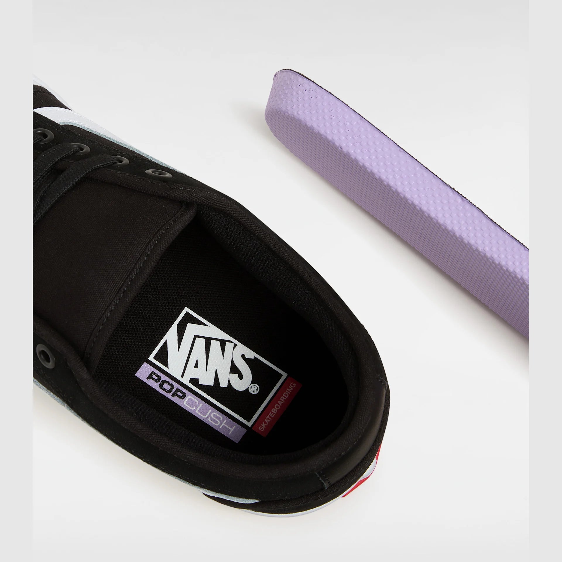 vans-skate-chukka-low-sidestripe-black/white-vn0a5kqzba21-7