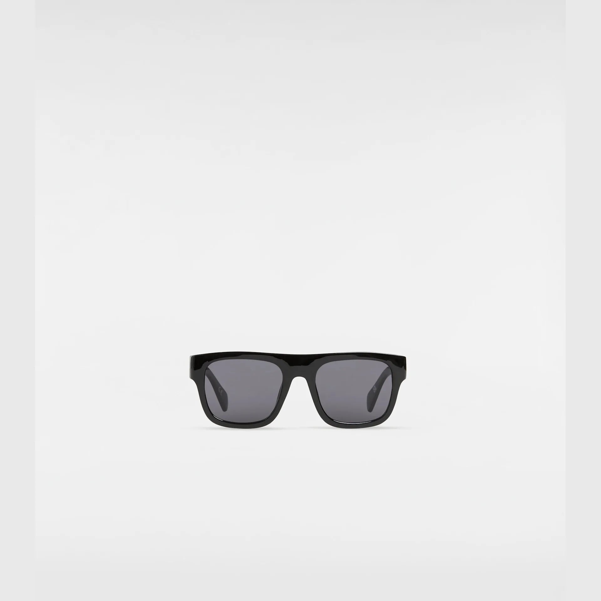 vans-squared-off-shades-black-vn0a7pr1blk1-2