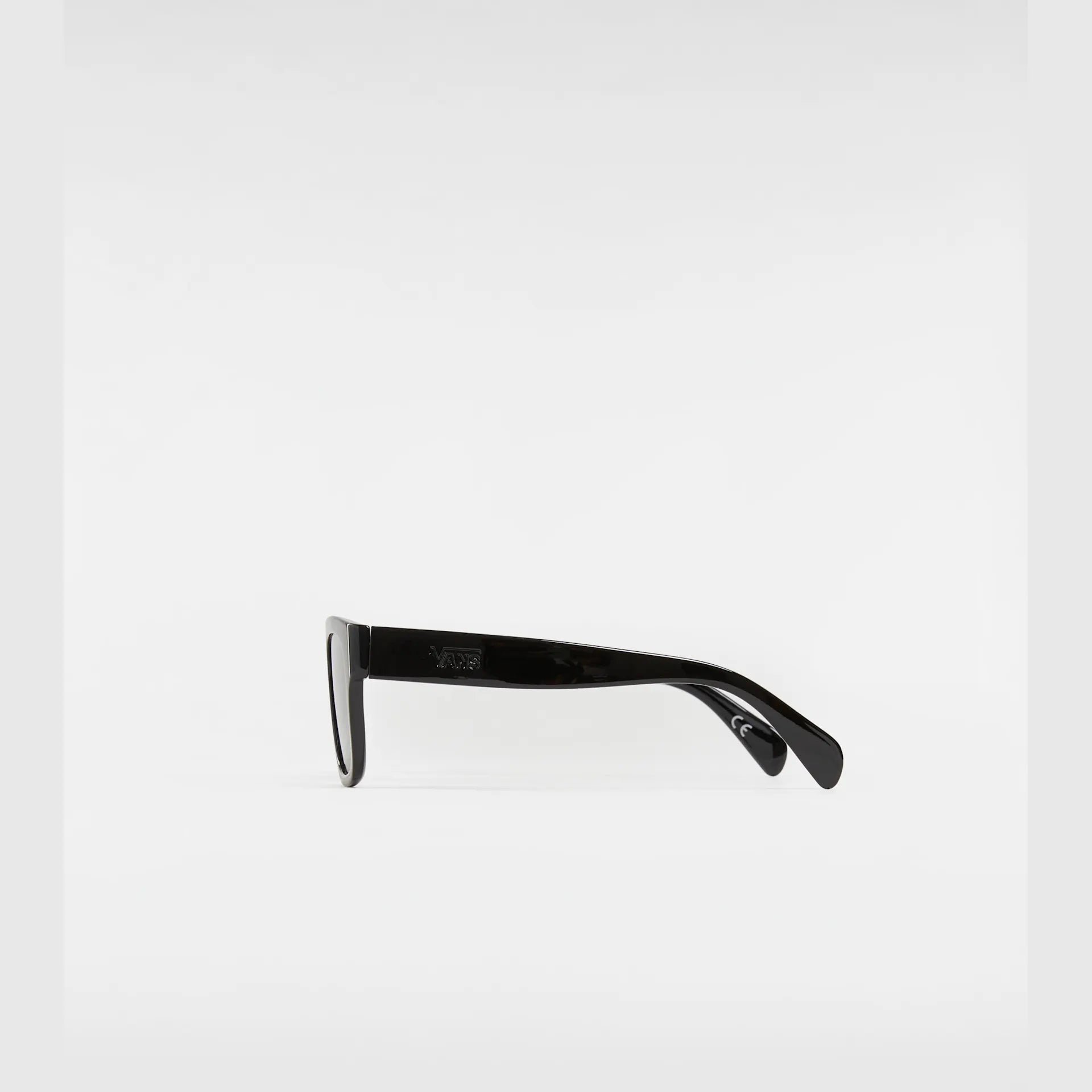 vans-squared-off-shades-black-vn0a7pr1blk1-3